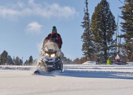Активные туры на снегоходах по Алтаю